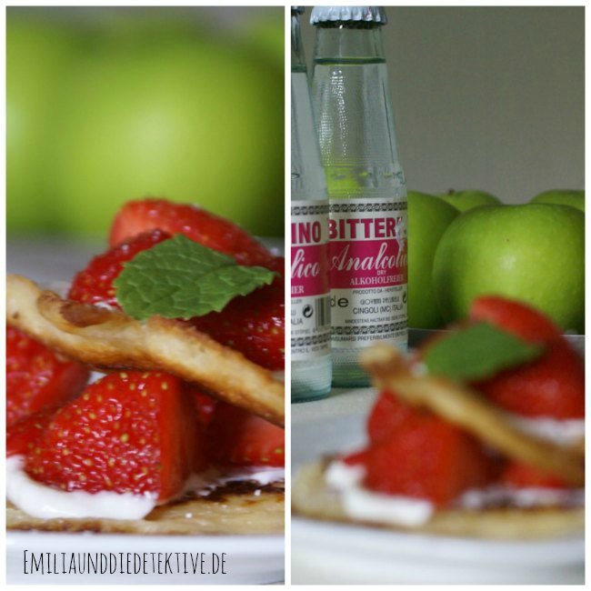 pancakes mit Erdbeeren für ein Foto aufgehübscht